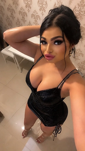 lore Transexuala SILICONATA Botoxata ! Calitate babe 