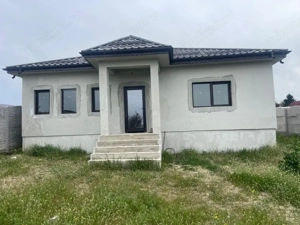 Casa parter, 129 m utili, 450 mp, zona Malu Mare - imagine 3