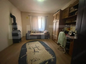 Casă cu 3 camere și un teren în suprafață de 6000 mp  - imagine 2