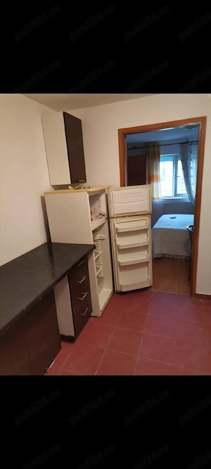 Garsoniera (camera de camin cu baie si bucatarie) Putnei-Spaniei - imagine 9