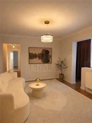 Favorit- 3 cam- centrala proprie- renovat complet