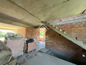 Casă la Roșu 265 mp util | Zona Valea Jelnii | Teren 900 mp - imagine 3