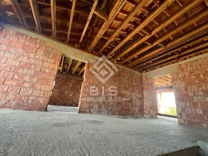 Casă la Roșu 265 mp util | Zona Valea Jelnii | Teren 900 mp - imagine 4