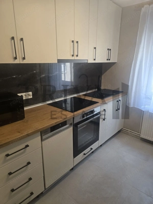 Apartament renovat, 2 camere, 44 mp, etaj 2, Sagului