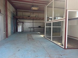 Spatiu comercial - Hala - Spatiu depozitare sau prestari servicii