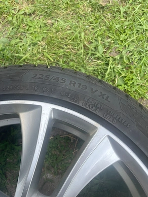 Vând set 4 jante + anvelope iarnă Polaris 5 225/45 R19 96V XL KBA 49830 ET38 - imagine 7