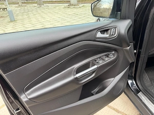 Ford kuga 4x4 - imagine 9