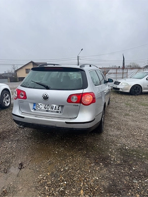 Volkswagen Passat 1.9 TDI an 2009  - imagine 3