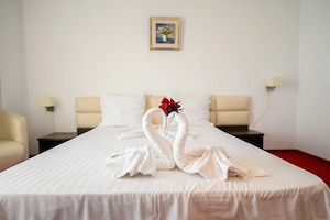 Cazare la mare Camere la Hotel Laguna Mamaia - imagine 3
