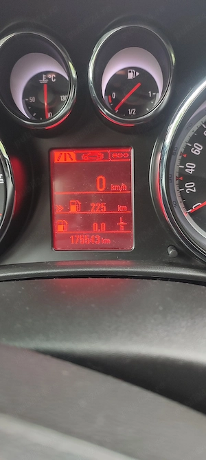 Opel Astra j 2015 - imagine 5