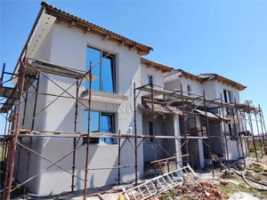 Duplex despartit prin C.T.- dormitor la parter - canalizare - imagine 2