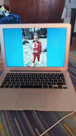 Leptop appel  pret 550 lei