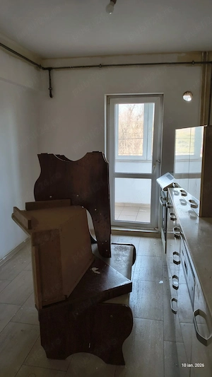 Apartament 4 camere - imagine 9