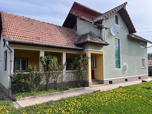 Casa de vanzare Sanpetru( 10 km distanta fata de Hateg) - imagine 2