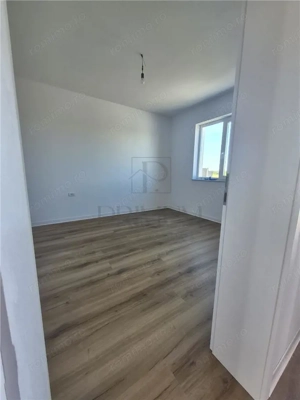 Duplex mansardabil - compartimentat foarte practic - personalizare interioara - imagine 9