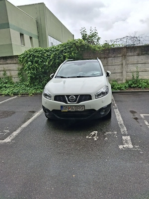 Vând autoturism Nissan Qashqai +2