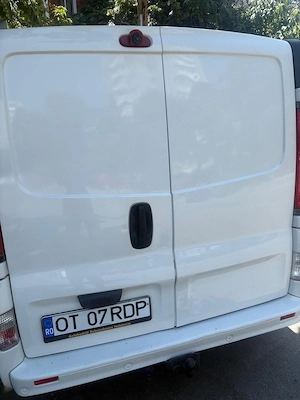 Vand renault trafic 2.0
