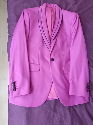 de vanzare costum barbatesc 