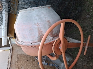 Betoniera 180 L