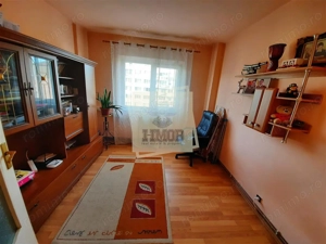 Apartament cu 4 camere 2 bai balcon si pivnita de vanzare pe Mihai Viteazu din Sibiu - imagine 3