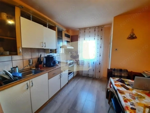 Apartament cu 4 camere 2 bai balcon si pivnita de vanzare pe Mihai Viteazu din Sibiu - imagine 8