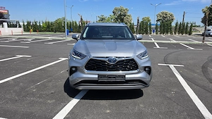 Toyota Highlander 2.5 L 248CP Luxury   7 locuri - imagine 3