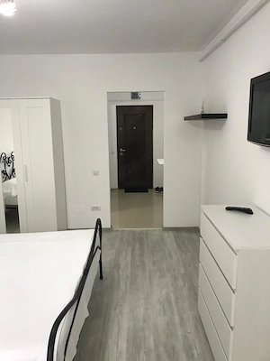 Vand garsoniera tiglina 1 bloc A6 etaj 1 renovata recent, dotată și utilată complet - imagine 3