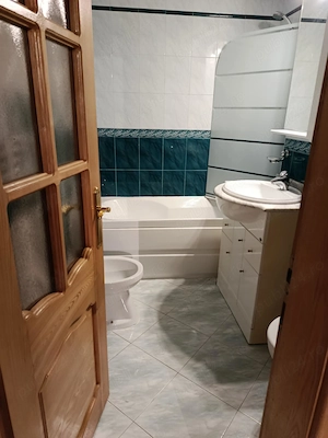 Închiriez apartament  - imagine 4