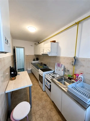 CENTRAL - 2 CAMERE - CENTRALA PROPRIE - ETAJ 2 - LOC PARCARE - imagine 4