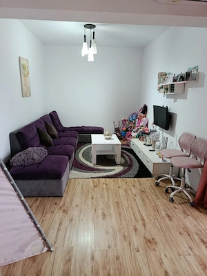 Închiriez apartament 2 camere mobilat, central, Ploiești.