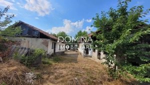 Vânzare casă renovabilă cu teren generos, sat Trocani, comuna Dănești - imagine 3