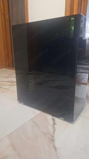 unitate de pc goala
