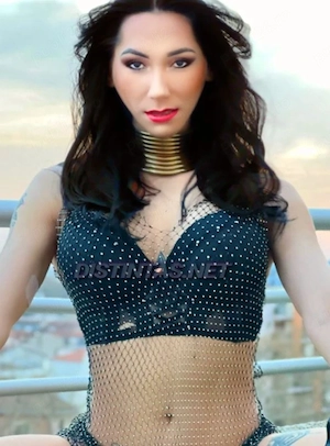 bună numele meu este Mădălina am 32 de anii sunt trasexsoala 