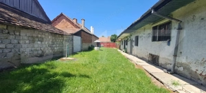 Proprietate cu potențial, casă + șură stejar și livadă - satul cu comori - imagine 4