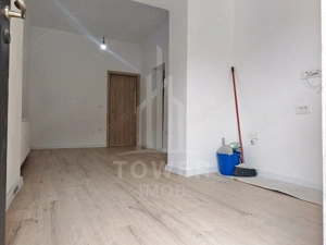 Apartament de vânzare la casă,  3 camere, plus camera Hobby,  central Sibiu. - imagine 2