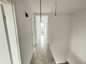 Casa - Duplex - 4 camere - 115mp - Curte 300mp - Utilitati - Sanpetru - imagine 9