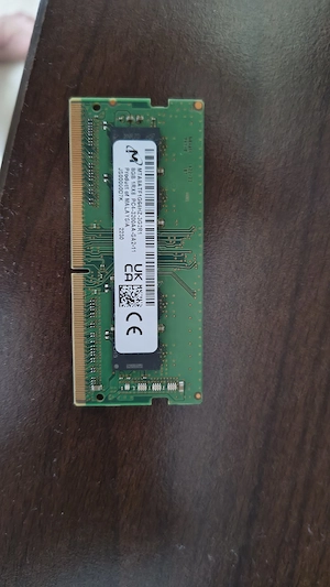 memorie RAM 8gb DDR4 3200 MHz