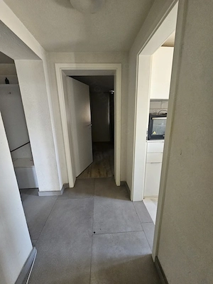 Apartament 2 camere Etaj 2 Complex Studentesc - loc de parcare !! - imagine 5