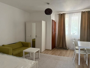 Proprietar închiriez apartament cu 1 camera decomandat in zona centrala