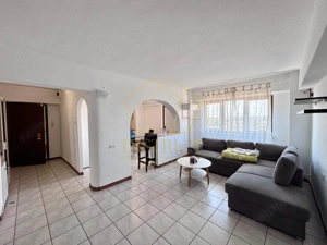 Apartament spatios cu 4 camere si terasa | Modern