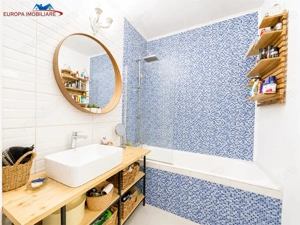 Apartament deosebit  #238;n Pia #539;a Civic #259; Tulcea | 90 mp | 2 b #259;i | Parcare - imagine 12