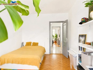 Apartament deosebit  #238;n Pia #539;a Civic #259; Tulcea | 90 mp | 2 b #259;i | Parcare - imagine 7