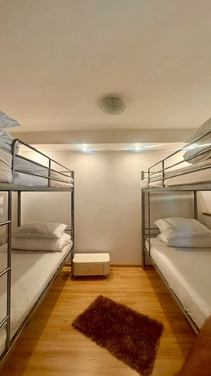 Casă cu 5 camere de închiriat, zonă urbană pentru muncitori - imagine 3