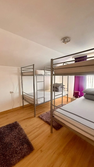 Casă cu 5 camere de închiriat, zonă urbană pentru muncitori - imagine 6