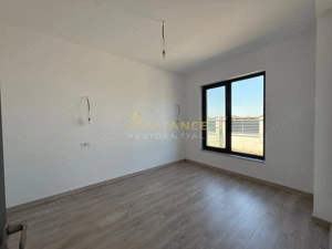 Casa individuala ||3 camere 1 baie || 250 mp teren || - imagine 3