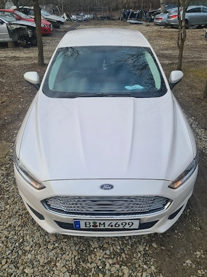 Dezmembrez Ford Mondeo Mk5 1.5 Tdci - imagine 4