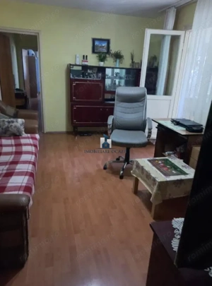 Vanzare Apartament 3 Camere Semidecomandat Luica-Dorohoi - imagine 3