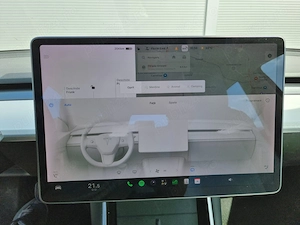 Testa model 3 ,model deosebit,roșu,tapițerie alba - imagine 10