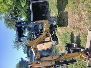 Vând miniexcavator CAT  - imagine 3