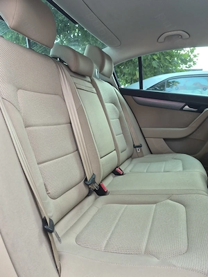 Volkswagen Passat B7, 1,6 TDI Comfortline - imagine 9